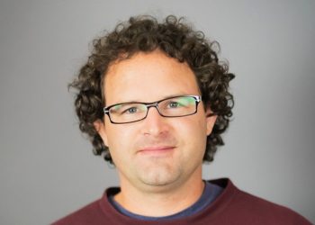 Kyle MacDonald và câu chuyện đổi chiếc kẹp giấy lấy ngôi nhà nổi tiếng thế giới